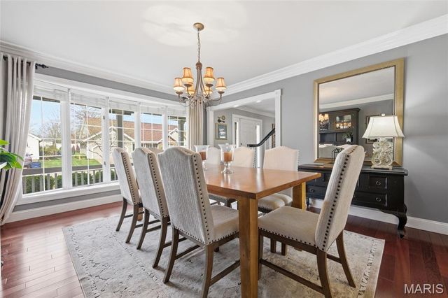 15852 Cedarmill Drive, Chesterfield, MO 63017