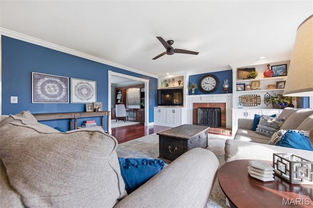 15852 Cedarmill Drive, Chesterfield, MO 63017