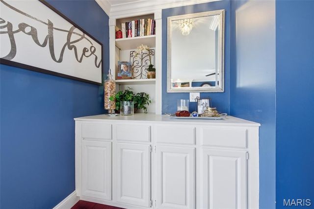 15852 Cedarmill Drive, Chesterfield, MO 63017