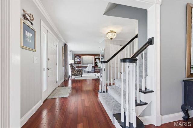 15852 Cedarmill Drive, Chesterfield, MO 63017