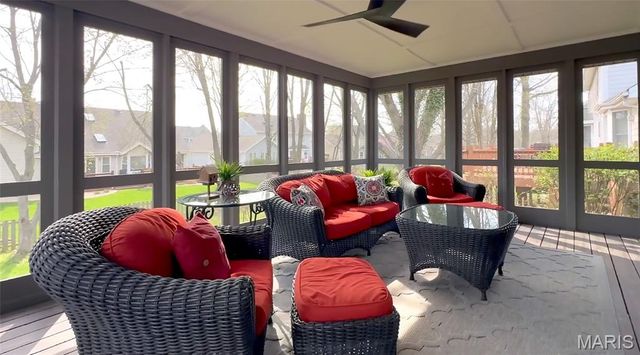 15852 Cedarmill Drive, Chesterfield, MO 63017