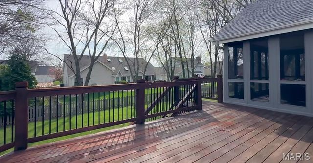 15852 Cedarmill Drive, Chesterfield, MO 63017