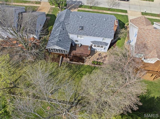 15852 Cedarmill Drive, Chesterfield, MO 63017