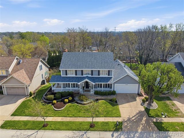 15852 Cedarmill Drive, Chesterfield, MO 63017