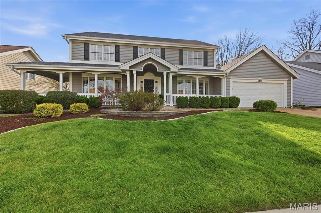 15852 Cedarmill Drive, Chesterfield, MO 63017