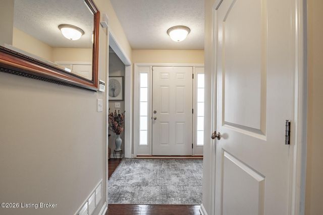 214 Riley Way, Elizabethtown, KY 42701