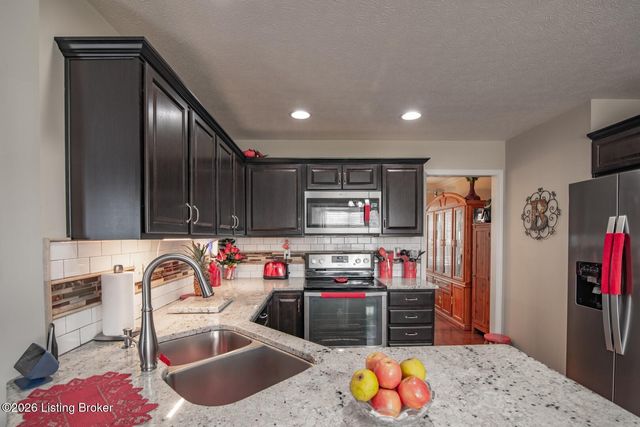 214 Riley Way, Elizabethtown, KY 42701