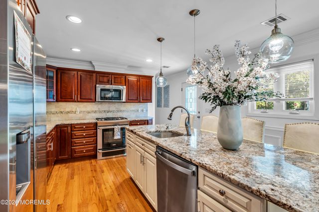 322 Riverside Drive, Berkeley, NJ 08721