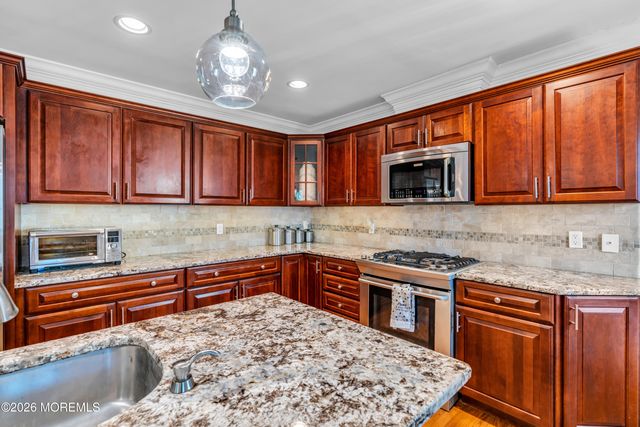 322 Riverside Drive, Berkeley, NJ 08721