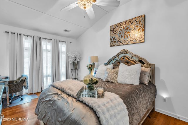 322 Riverside Drive, Berkeley, NJ 08721