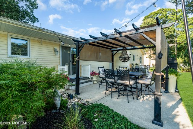 322 Riverside Drive, Berkeley, NJ 08721
