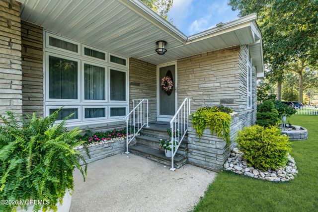 322 Riverside Drive, Berkeley, NJ 08721