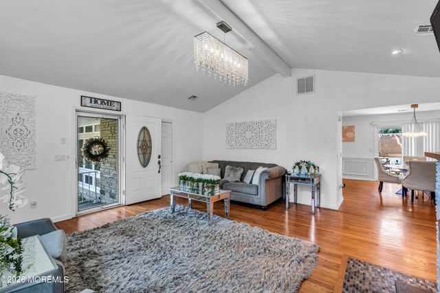 322 Riverside Drive, Berkeley, NJ 08721