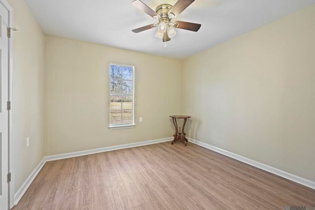 13029 Babin Rd, Gonzales, LA 70737