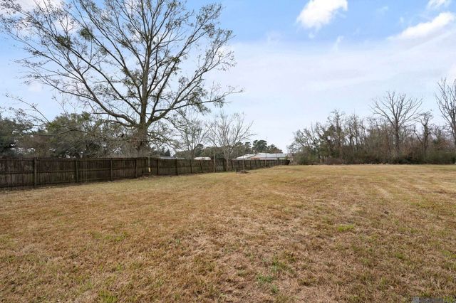 13029 Babin Rd, Gonzales, LA 70737