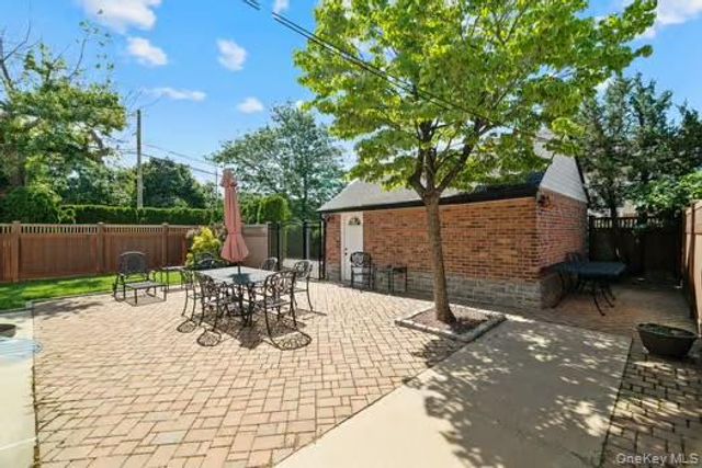 169-56 24 Avenue, Whitestone, NY 11357