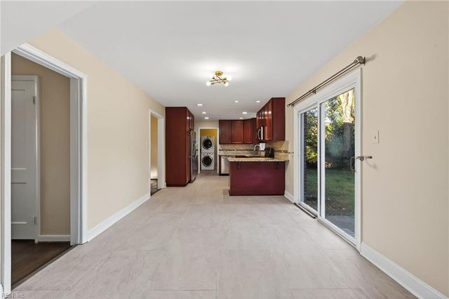 716 Oxford DR, Virginia Beach, VA 23452