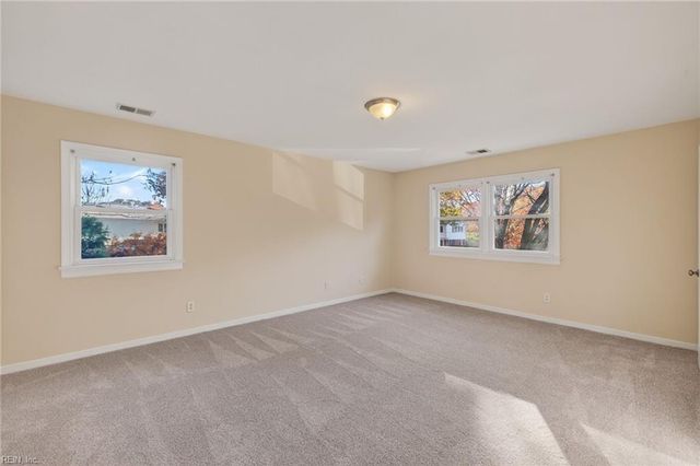 716 Oxford DR, Virginia Beach, VA 23452