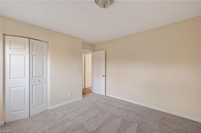 716 Oxford DR, Virginia Beach, VA 23452