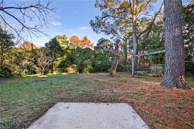 716 Oxford DR, Virginia Beach, VA 23452