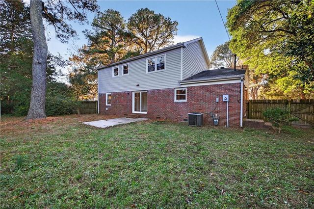716 Oxford DR, Virginia Beach, VA 23452
