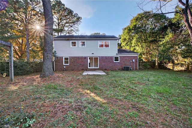 716 Oxford DR, Virginia Beach, VA 23452