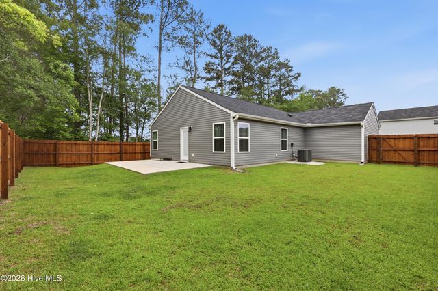 5256 Soybean Drive NE, Winnabow, NC 28479