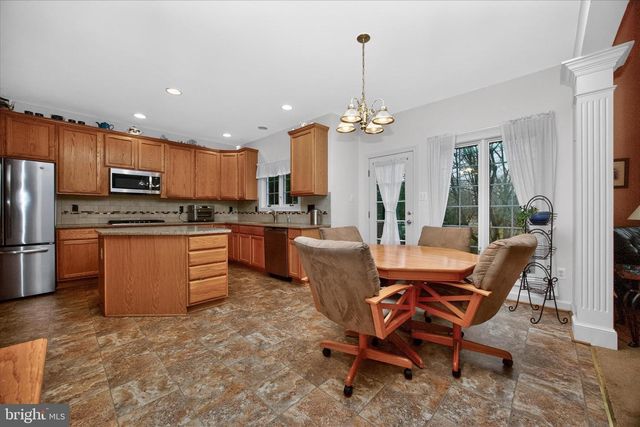 9102 TRAVENER CIR, Frederick, MD 21704