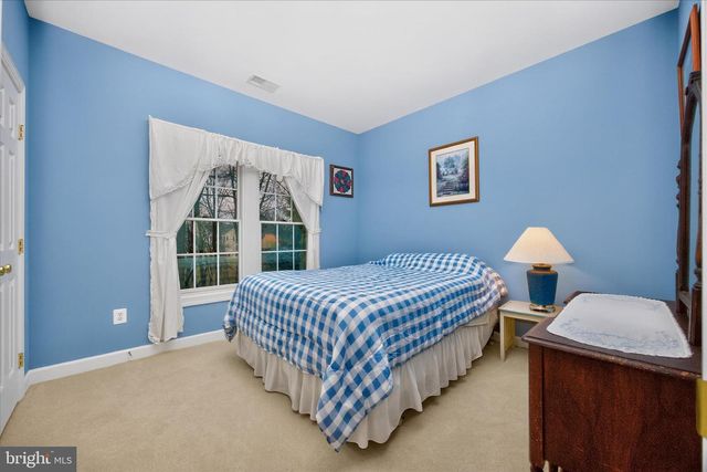 9102 TRAVENER CIR, Frederick, MD 21704