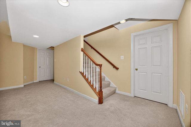 9102 TRAVENER CIR, Frederick, MD 21704