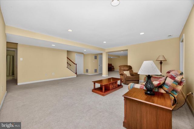 9102 TRAVENER CIR, Frederick, MD 21704