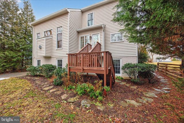 9102 TRAVENER CIR, Frederick, MD 21704