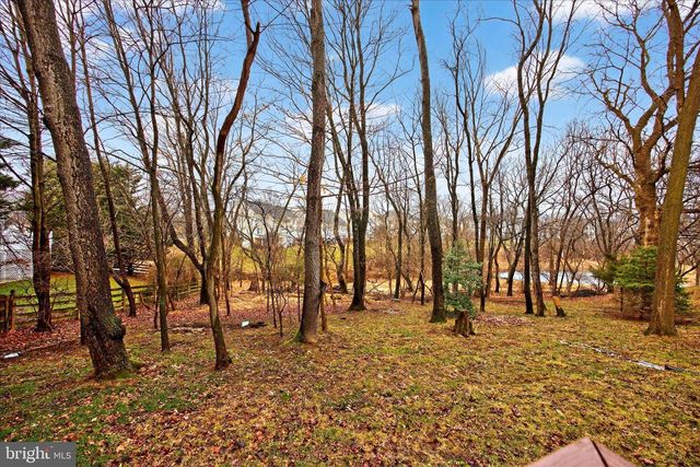 9102 TRAVENER CIR, Frederick, MD 21704