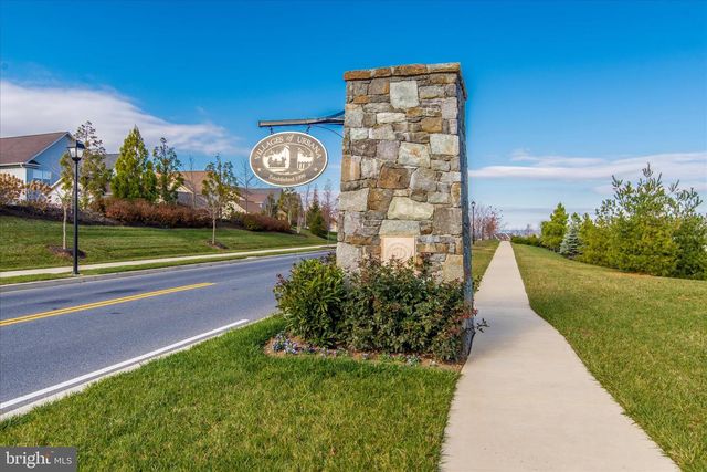 9102 TRAVENER CIR, Frederick, MD 21704