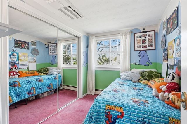 19 Brookfield Circle, Framingham, MA 01701