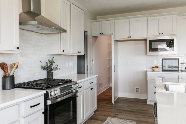 1403 NW Jackson Drive, Ankeny, IA 50023