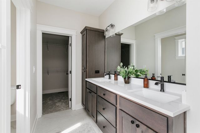 1403 NW Jackson Drive, Ankeny, IA 50023