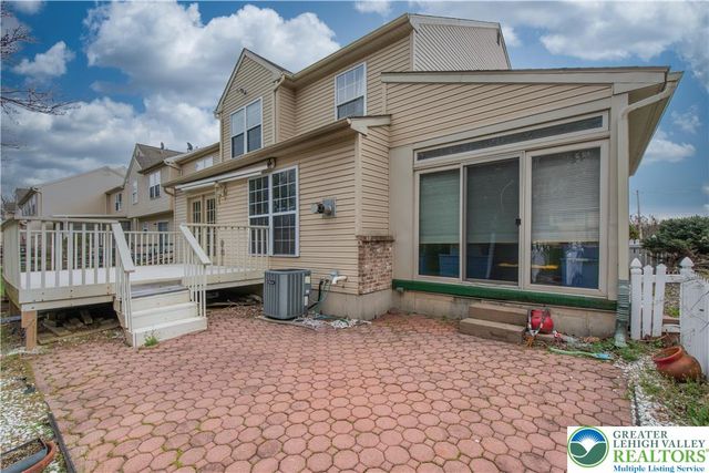 553 Wild Mint Lane, Upper Macungie Twp, PA 18104