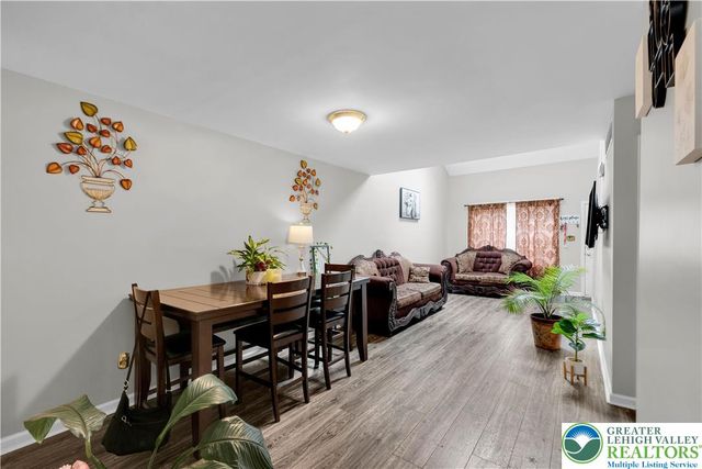 553 Wild Mint Lane, Upper Macungie Twp, PA 18104