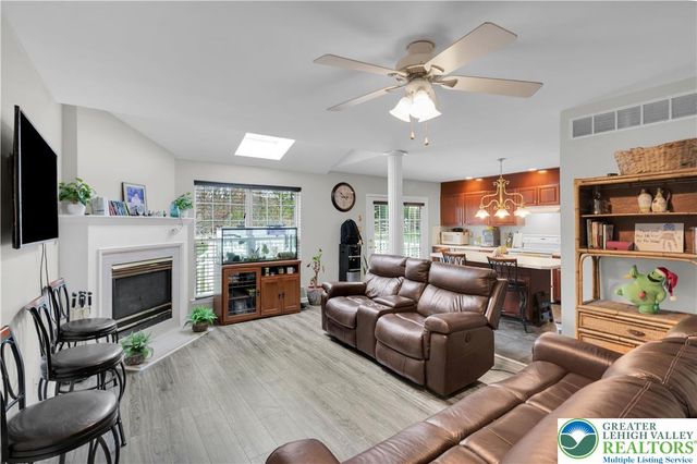553 Wild Mint Lane, Upper Macungie Twp, PA 18104