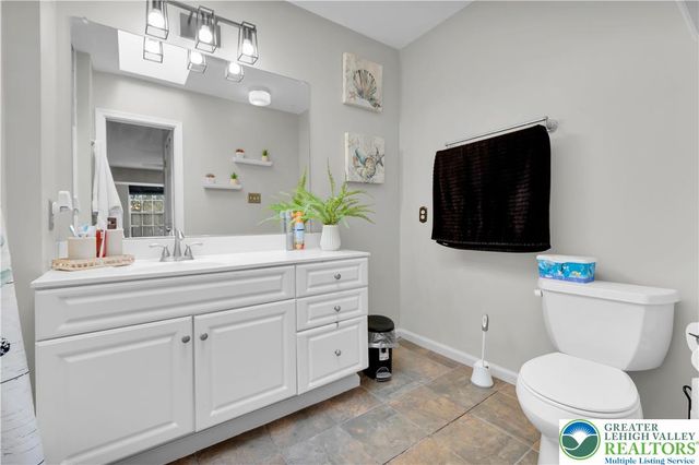 553 Wild Mint Lane, Upper Macungie Twp, PA 18104
