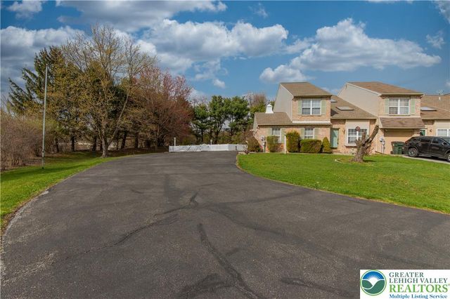 553 Wild Mint Lane, Upper Macungie Twp, PA 18104