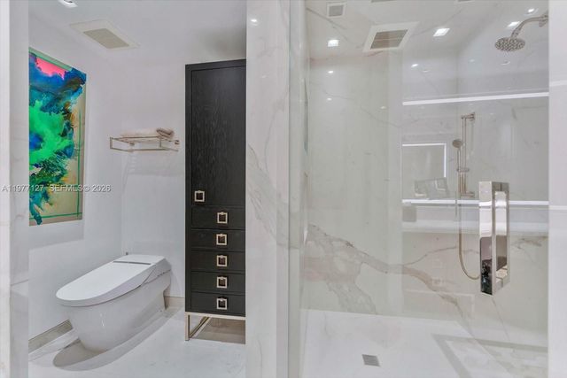 1000 S Pointe Dr 1503, Miami Beach, FL 33139