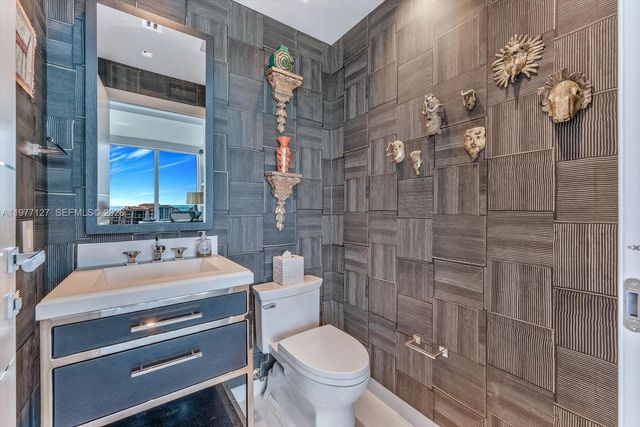 1000 S Pointe Dr 1503, Miami Beach, FL 33139