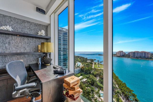 1000 S Pointe Dr 1503, Miami Beach, FL 33139