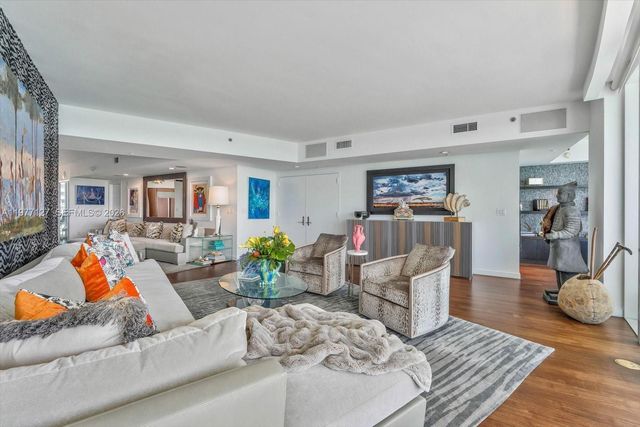 1000 S Pointe Dr 1503, Miami Beach, FL 33139