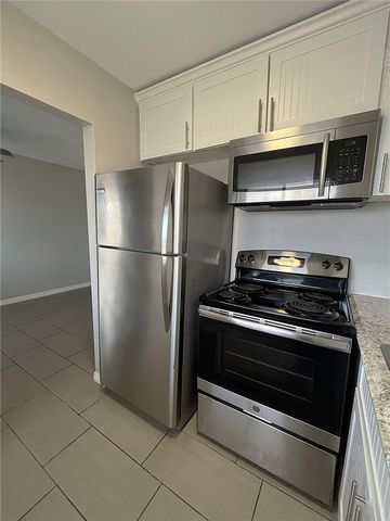 3001 BEE RIDGE ROAD 206, Sarasota, FL 34239