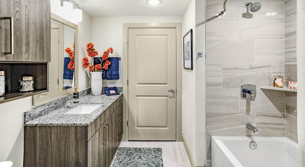 7100 Uvalde Road 11109, Houston, TX 77049