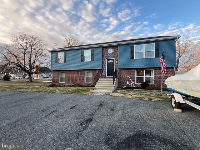 41 HILLTOP RD, Earleville, MD 21919