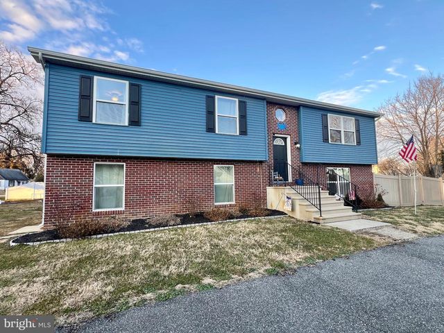 41 HILLTOP RD, Earleville, MD 21919